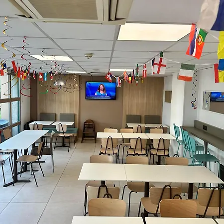 Premiere Classe Paris-ouest Szálloda 2*