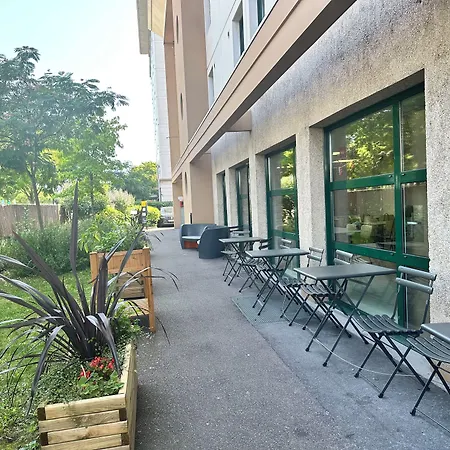 Première Classe Paris-ouest