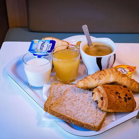 Premiere Classe Paris-ouest Szálloda 2*