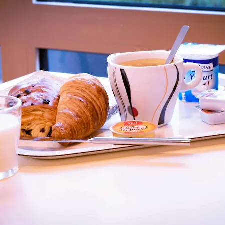 Premiere Classe Paris-ouest 2*