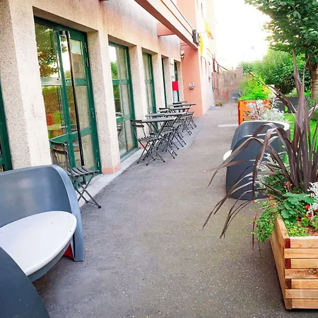 Première Classe Paris-ouest 2*