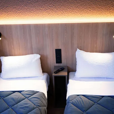 Hotel Première Classe Paris-ouest 2*