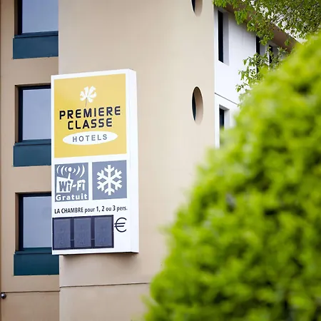 Premiere Classe Paris-ouest Szálloda 2*
