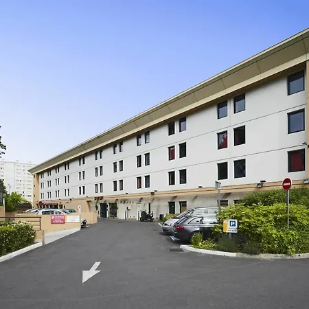 Premiere Classe Paris-ouest Szálloda 2*