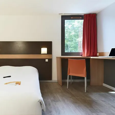 Première Classe Paris-ouest Hotel Gennevilliers